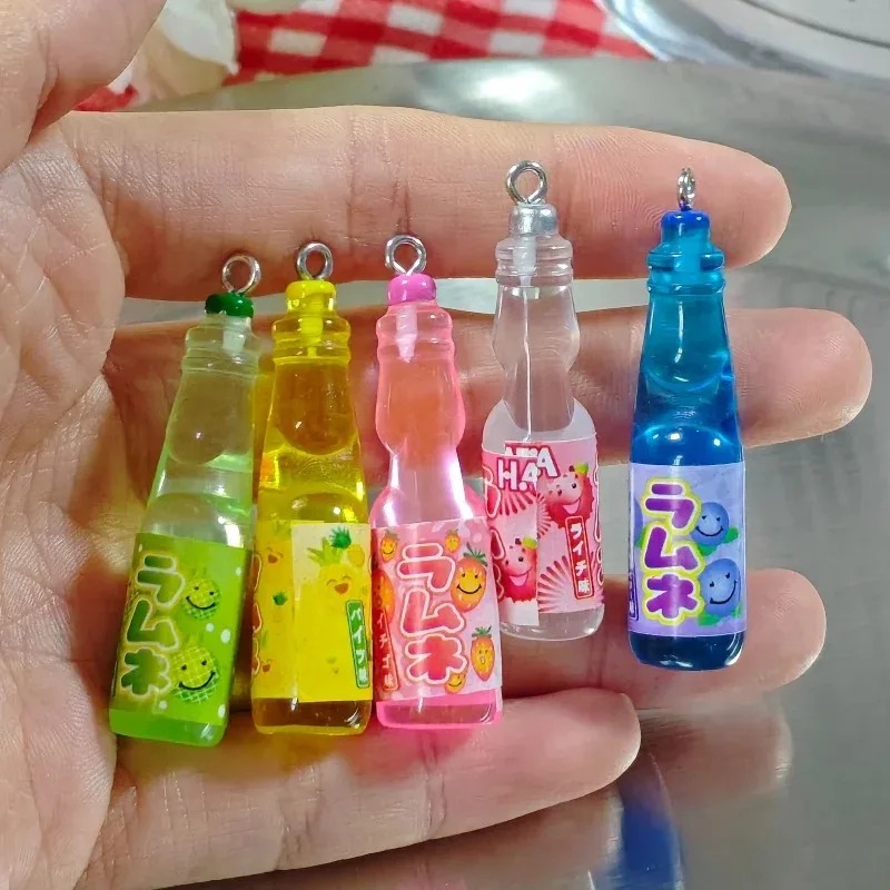 Resin Art Jewellery Kit - 10 Breloques en résine en forme