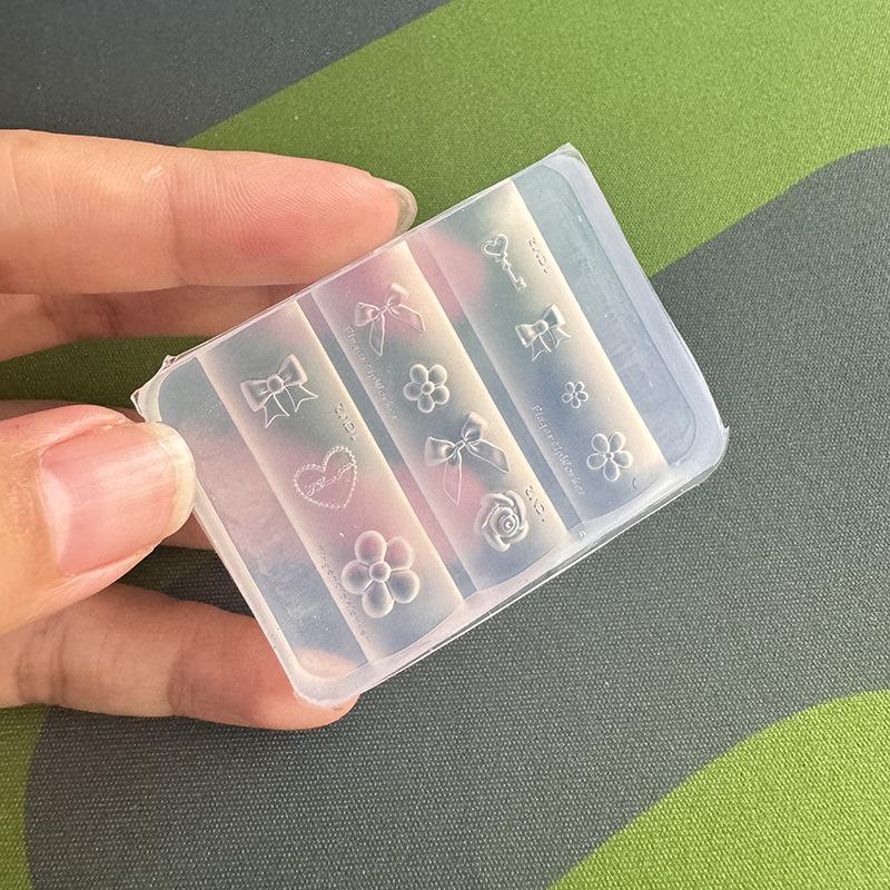 Moule en silicone pour nail ar - Resin Art Using Flowers avis et prix